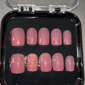 10 PC Pastel Pink Hand Crafted Nails NWT (S,M,L)